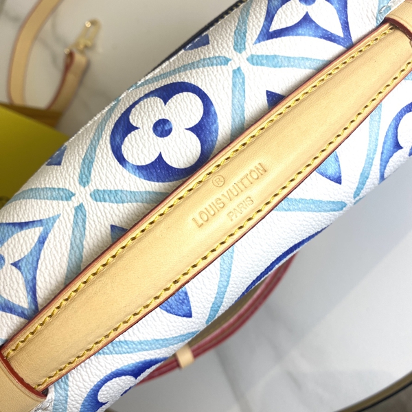 ルイヴィトンバッグ着用イメージ